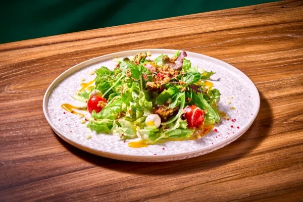 PANORAMA 샐러드（4월 22일부터 판매 시작）